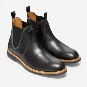 Cole Hann Shoes / Boot (Like new)
